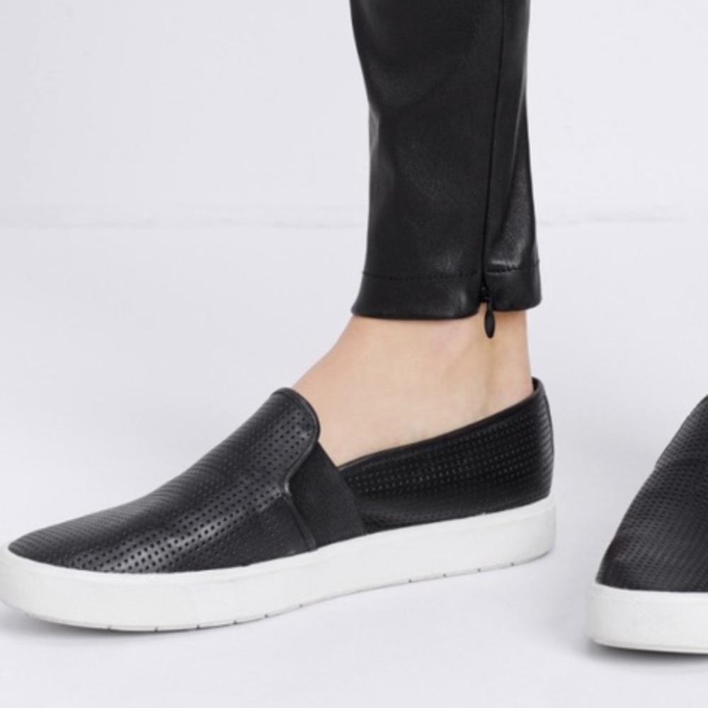 NWT Vince Blair Black Leather Slip-On Sneakers